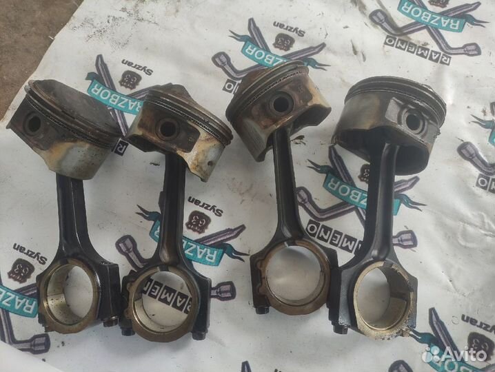 Поршень шатун Волга Крайслер