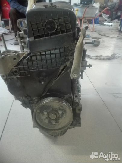 Двигатель двс 1.1 HFX Peugeot 206 пежо 206