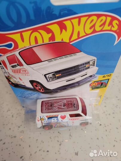 TH Hot Wheels custom 77 Dodge van