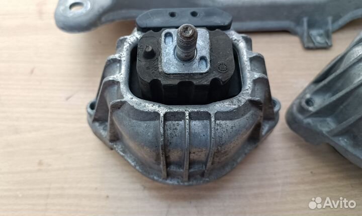 Подушка двигателя Bmw 320I E90 N46 Е91 Е92 Е93