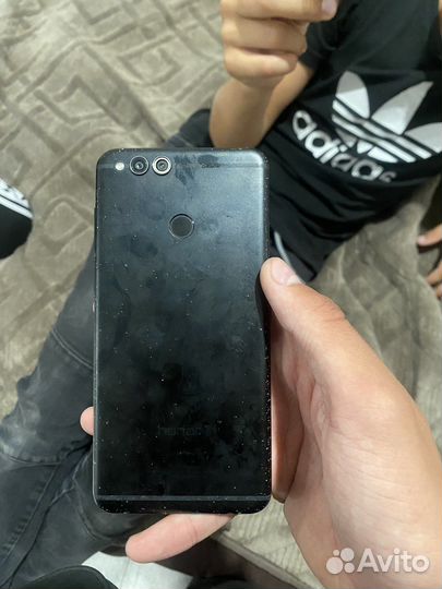 Телефон Huawei