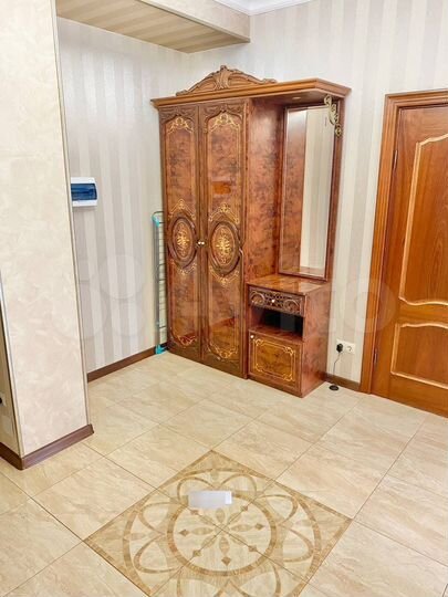 2-к. квартира, 71 м², 5/14 эт.