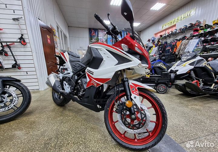 Мотоцикл RC300 storm PRO-sport (Bajaj pulsar)