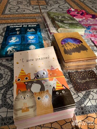 Открытки и наклейки оптом