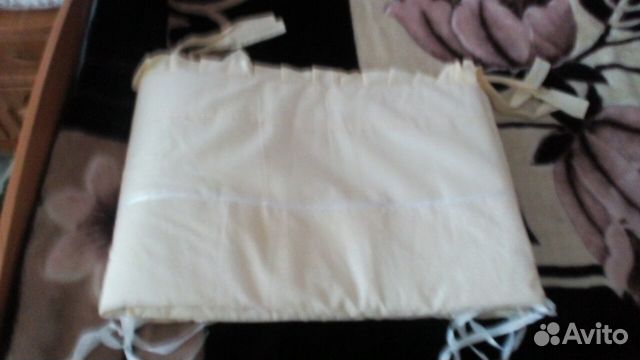 Продаю комплект в кроватку