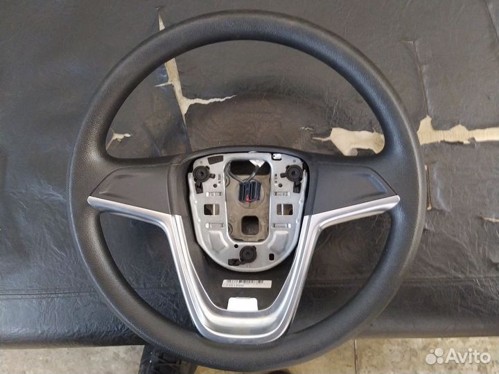 Руль opel zafira 13г