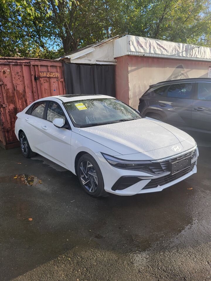 Hyundai Elantra: фото владельца