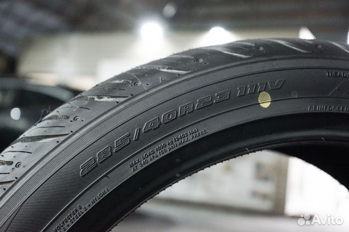 Yokohama Parada Spec-X PA02 285/40 R23 111V