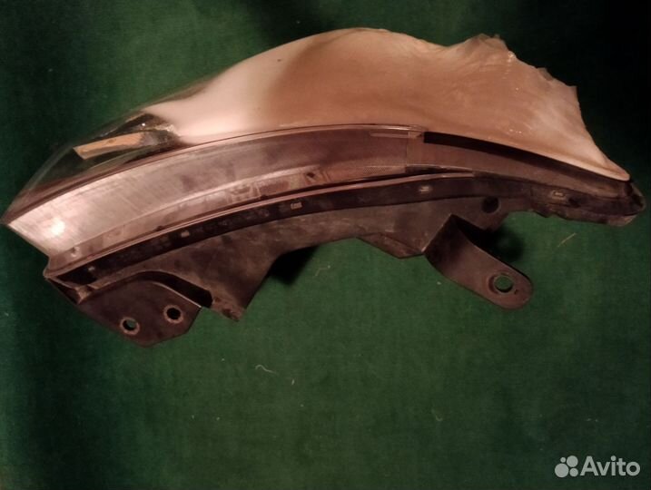 Фара передняя правая hyundai H1 Starex 2019