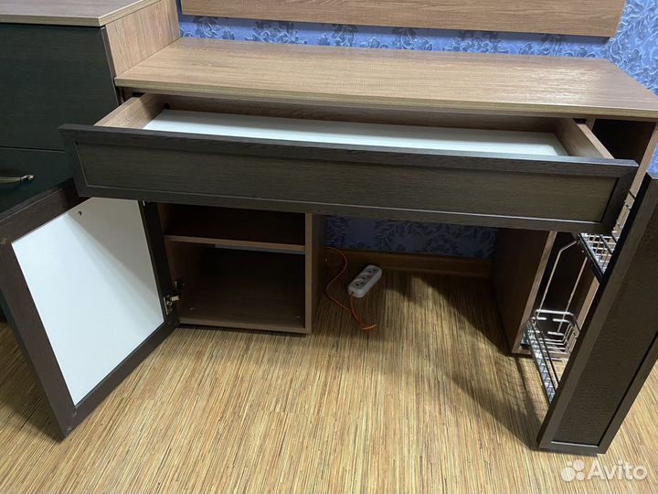 Туалетный столик