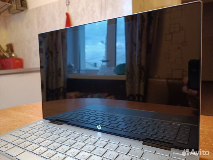 Ноутбук-трансформер HP Pavilion x360