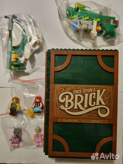 Lego книга 21315