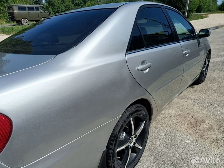 Toyota Camry 2.4 AT, 2004, 220 000 км