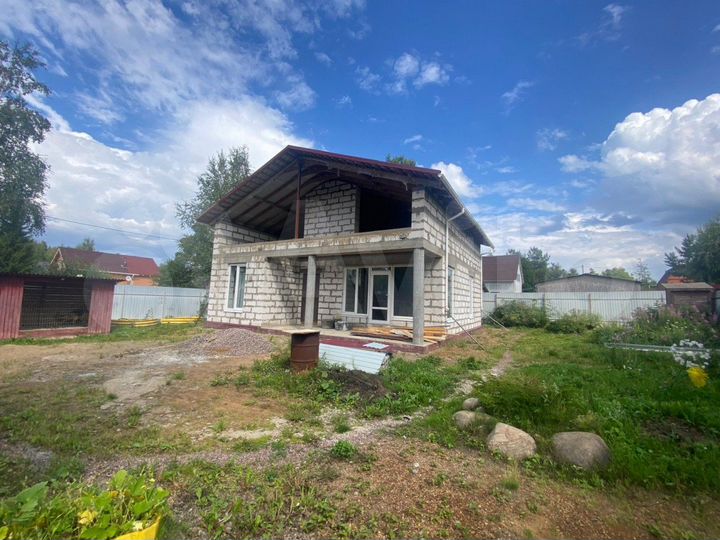 Дом 141 м² на участке 6 сот.