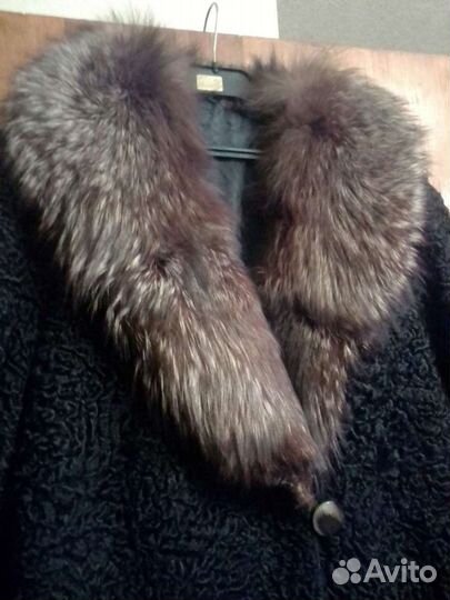 Шуба каракулевая