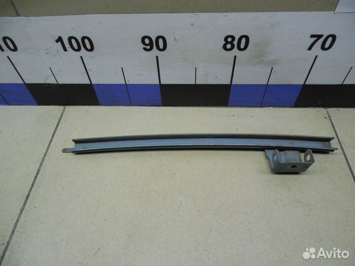 Направляющая стекла Land Cruiser (100) 1998-2007