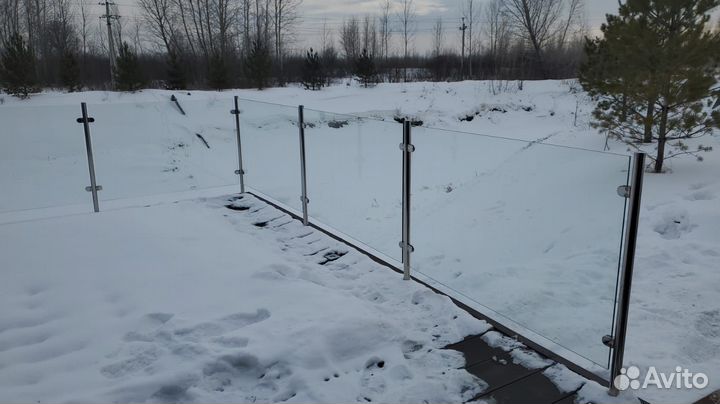 Балясины под стекло из нержавеющей стали