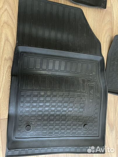 Автомобильные коврики резиновые