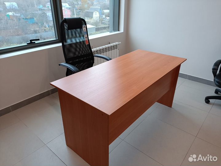 Кресло руководителя директора офисное чёрное