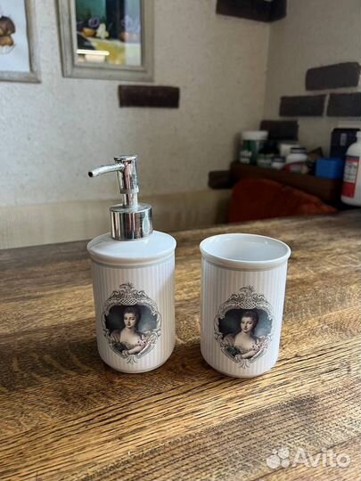 Дозатор для жидкого мыла набор madame coco