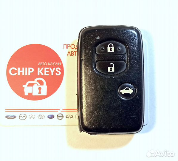 Смарт ключ зажигания Toyota Prius IQ Verso / B74EA