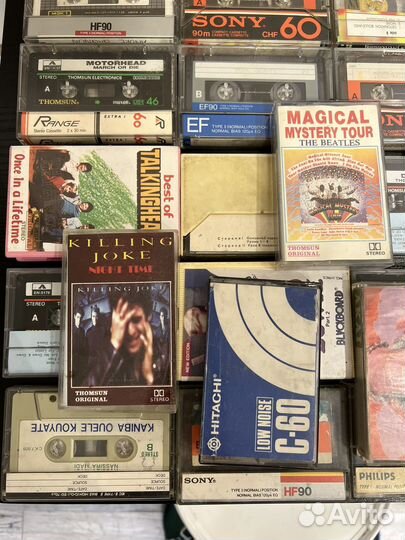 Японские кассеты с музыкальными записями