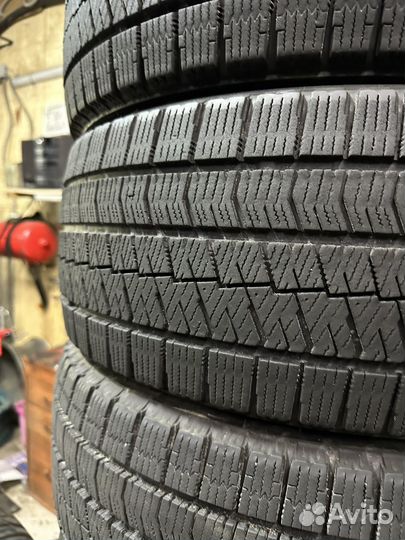 Bridgestone Blizzak Ice 225/45 R18