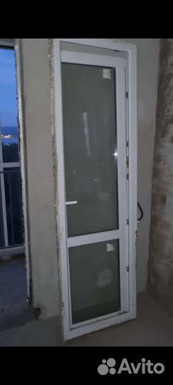 Пластиковая балконная дверь б/у