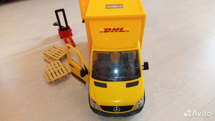 Bruder DHL идеал