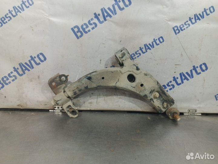 Рычаг подвески передний правый Kia Spectra седан