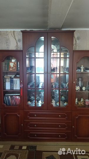 Стенка в гостиную