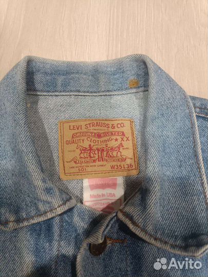 Джинсовая куртка levis