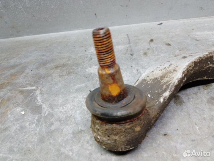 Рычаг передний нижний левый задний Volkswagen