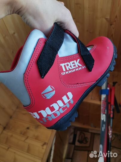 Лыжи беговые, палки +ботинки 35р