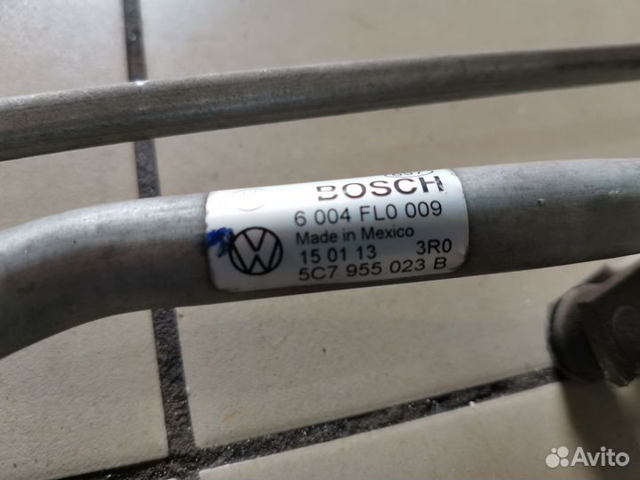 Трапеция переднего стеклоочистителя VW Jetta 6