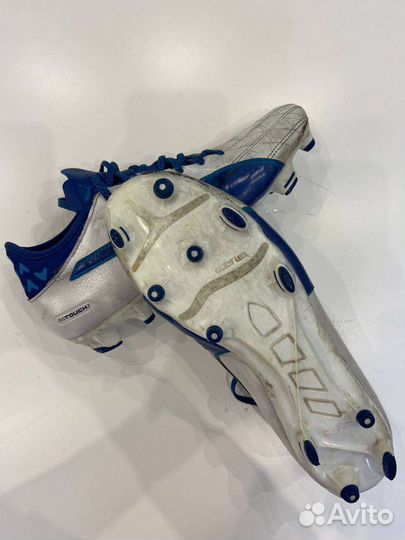 Футбольные бутсы