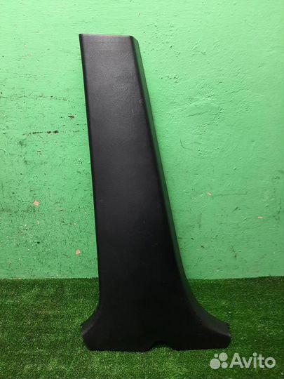 Обшивка левой стойки Lexus RX300 (MCU15) 2002