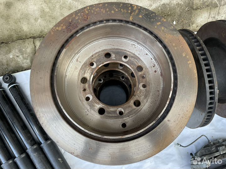 Тормозные диски, суппорта, и др запчас для Tundra