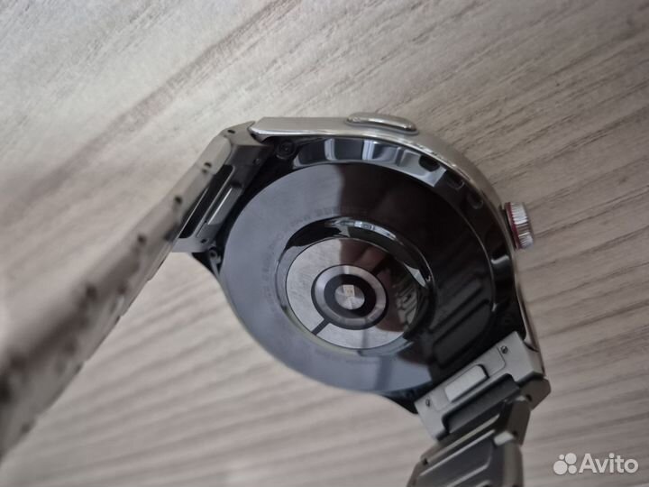 Huawei watch 4 pro titanium