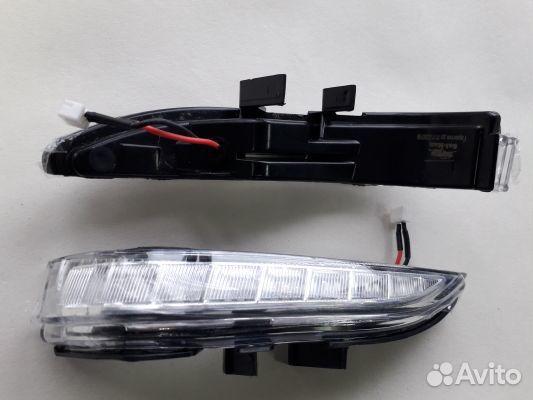Повторители поворотов Lexus для зеркал Лада Веста