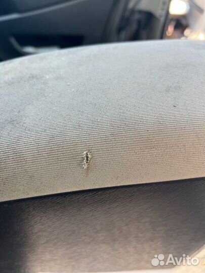 Подлокотник Renault Kangoo KW0Y K7M750 2012