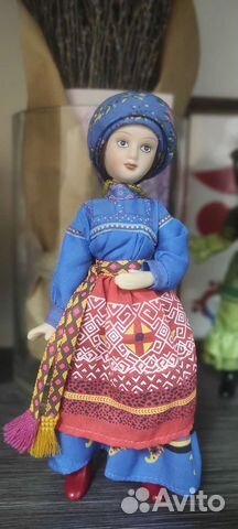 Кукла фарфоровая коллекционная