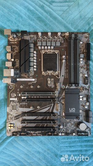 Материнская плата Gigabyte b660 ds3h на запчасти