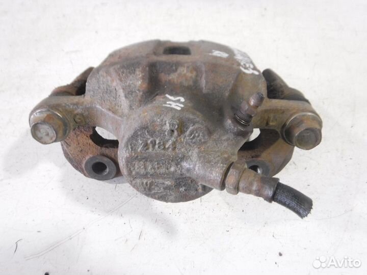 Суппорт тормозной передний правый Mitsubishi Galan