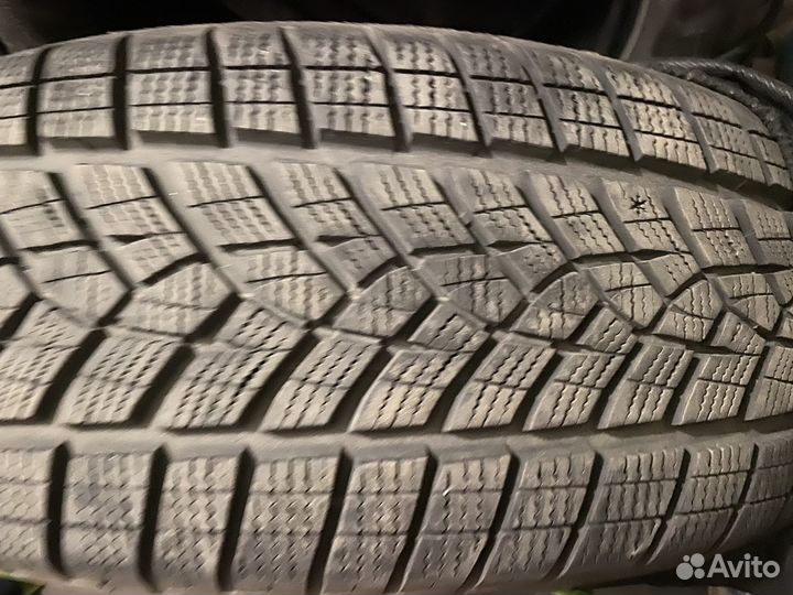 Goodyear UltraGrip Ice SUV Gen-1 235/60 R18 107