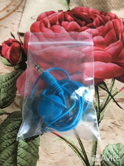 Наушники с ушками и микрофоном