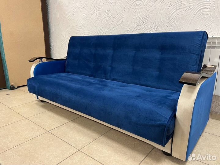 Диван