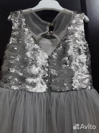 Нарядное платье для девочки