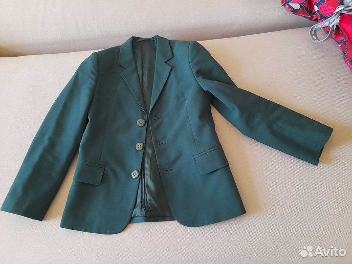 Пиджак темно-зеленый
