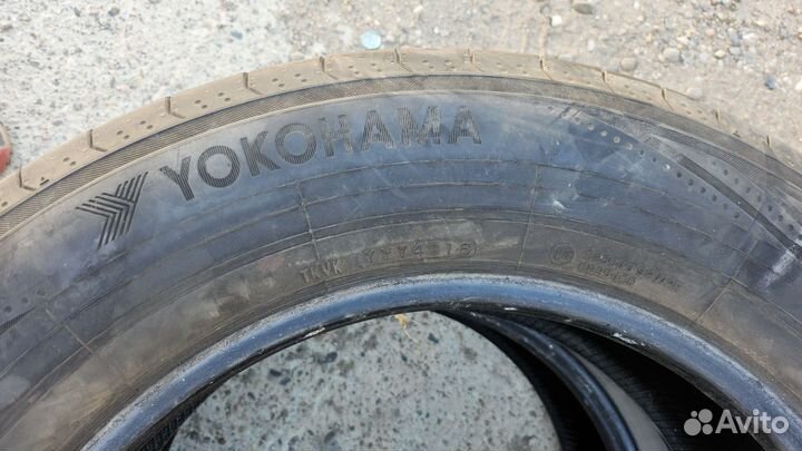 Yokohama BluEarth RV-02 235/65 R18 106V